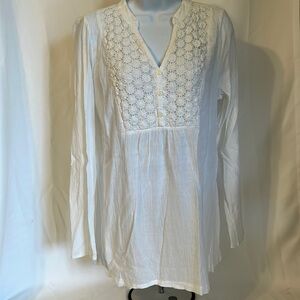 Lily Pulitzer Woman’s Size Medium White Blouse Partial Button Front Cotton Shirt